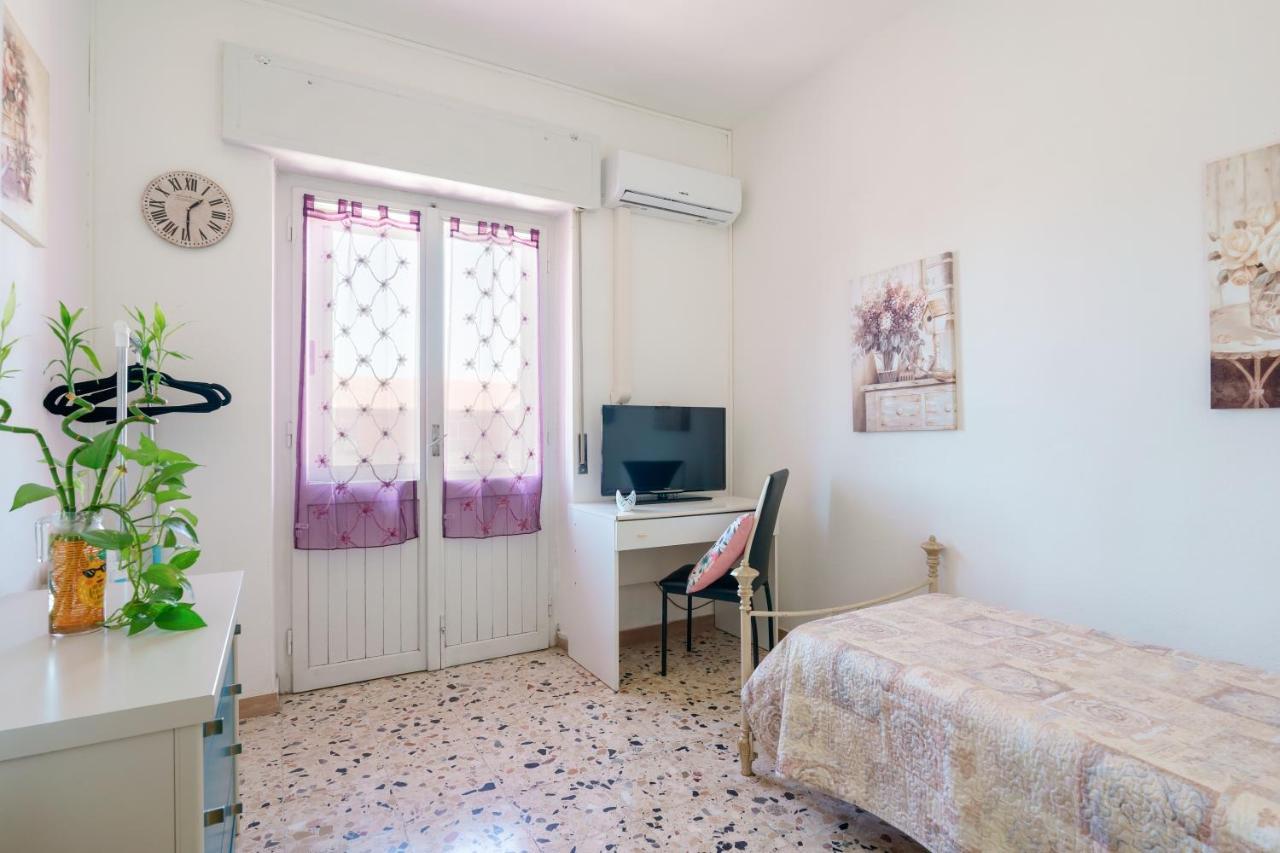 B&B Pothos - Eng Ita - Air Conditioning Wi-Fi Fridge Netflix Local Guide - Aria Condizionata, Frigo, Internet, Guida Locale Cagliari Eksteriør billede