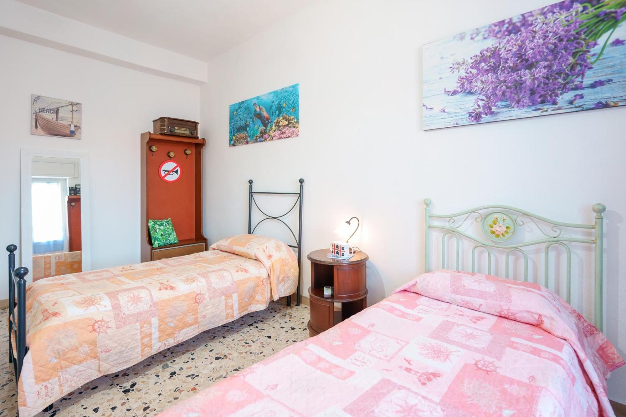 B&B Pothos - Eng Ita - Air Conditioning Wi-Fi Fridge Netflix Local Guide - Aria Condizionata, Frigo, Internet, Guida Locale Cagliari Eksteriør billede